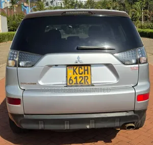 Mitsubishi Outlander 2010 Silver