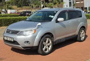 Mitsubishi Outlander 2010 Silver