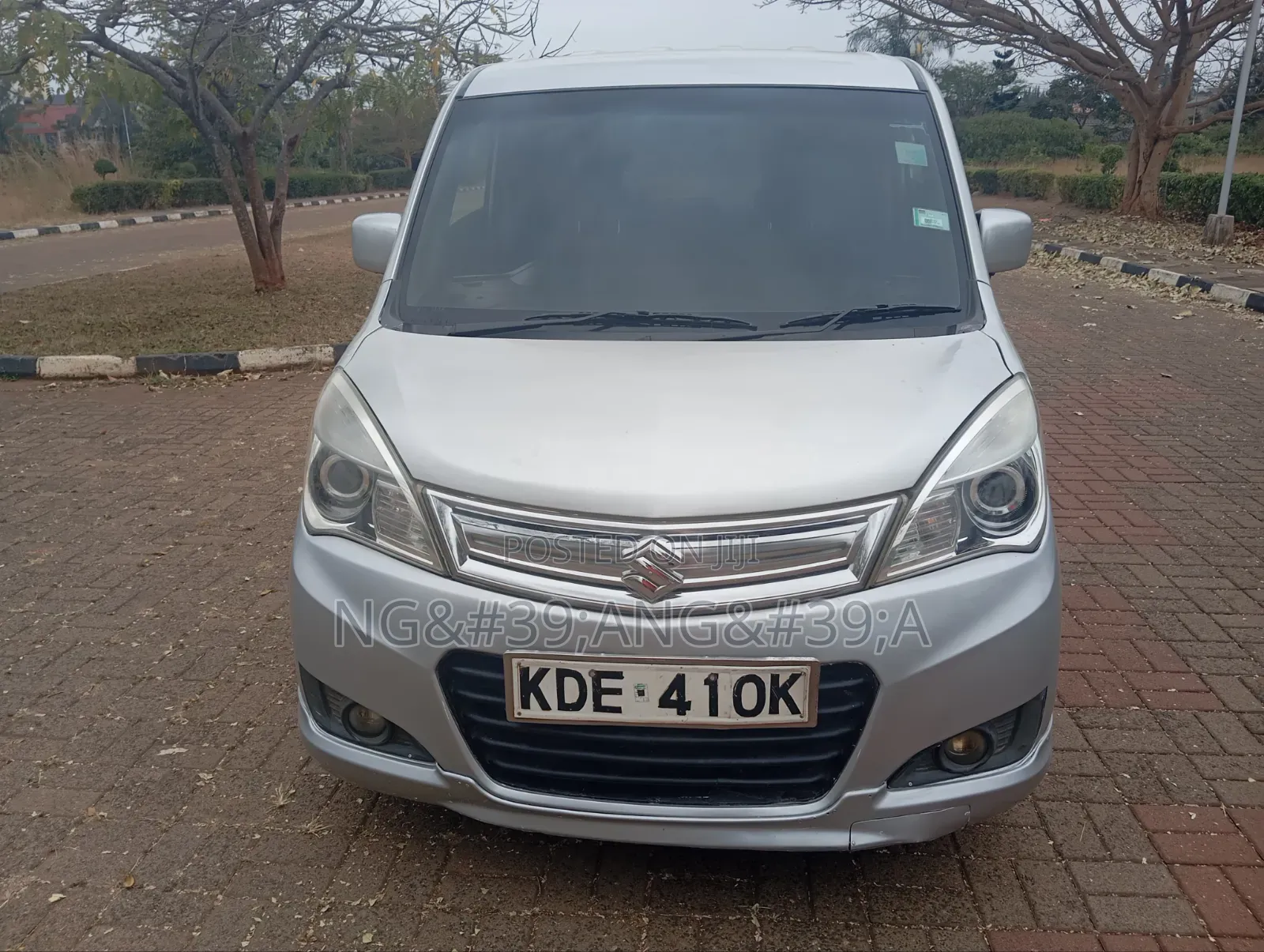 Suzuki Solio 2014 Silver