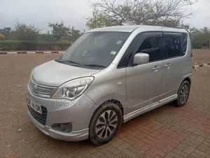 Suzuki Solio 2014 Silver