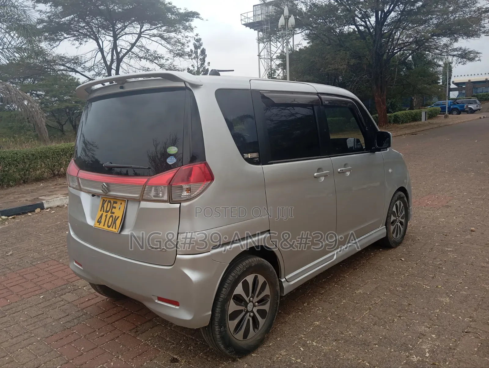 Suzuki Solio 2014 Silver