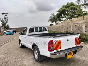 Toyota Hilux SR5 2014 Off white