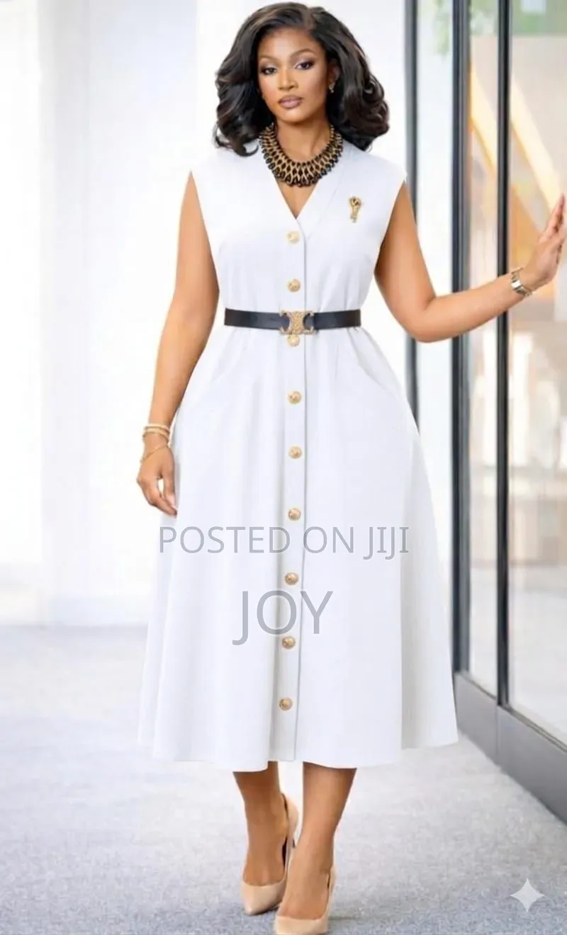 An Elegant White and Beige Short Sleeve Dresses