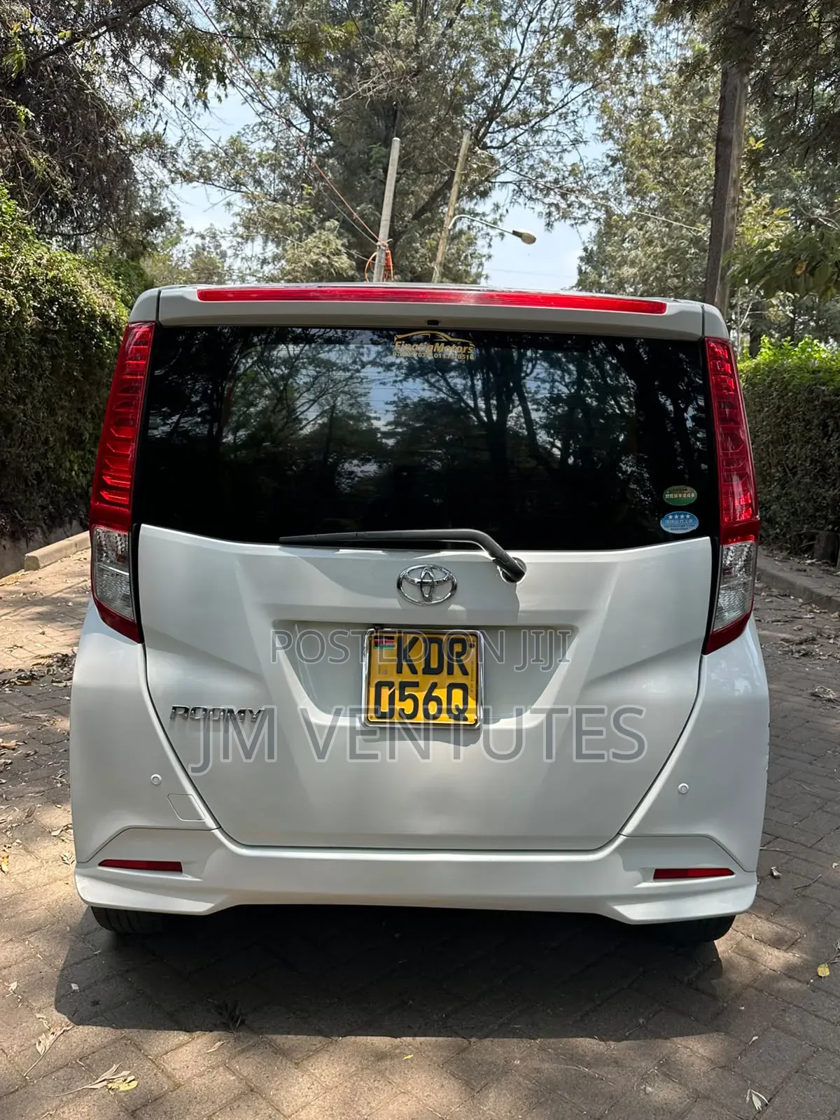 Toyota Roomy 2017 White