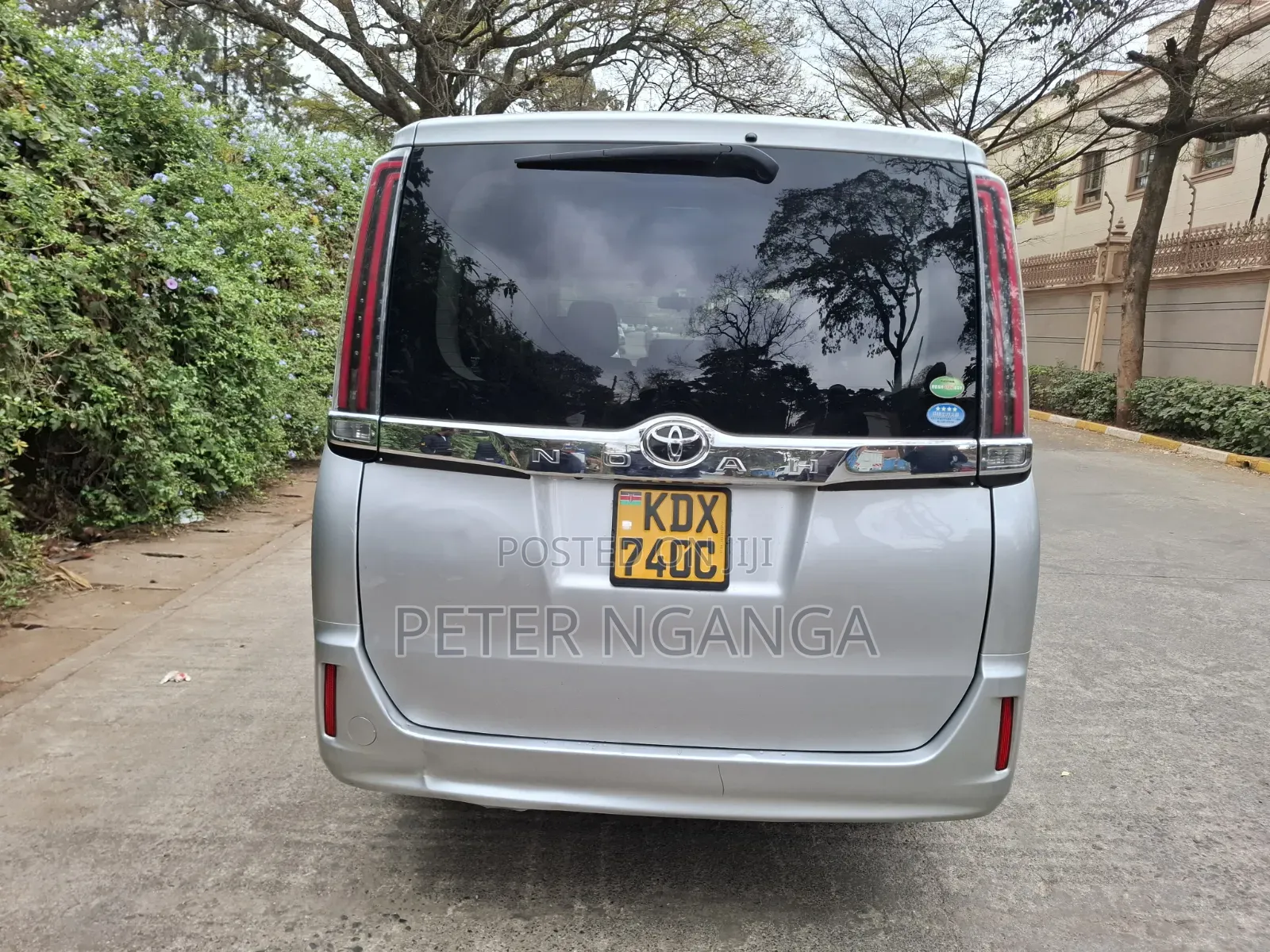 Toyota Noah 2.0 FWD (8 Seater) 2018 Silver