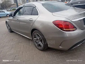 Mercedes-Benz C200 2019 Ivory