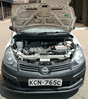 Nissan Advan 2010 White
