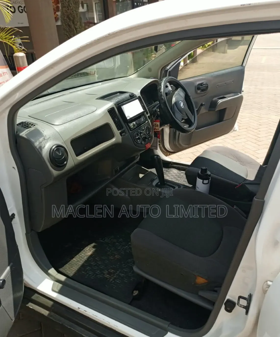 Nissan Advan 2010 White
