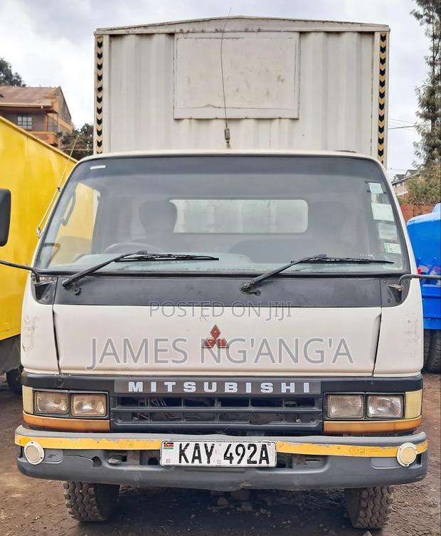 Mitsubishi Canter 2006 White - thumbnail 2