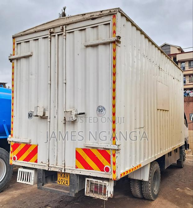 Mitsubishi Canter 2006 White - thumbnail 4