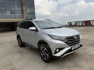 Toyota Rush 1.5 RWD 2018 Silver