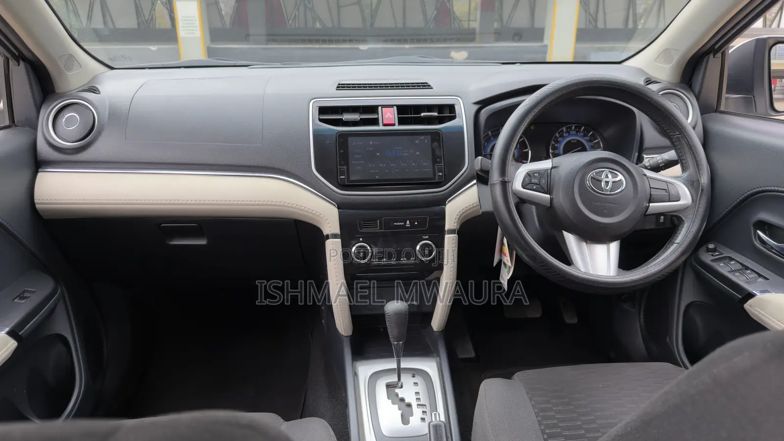 Toyota Rush 1.5 RWD 2018 Silver