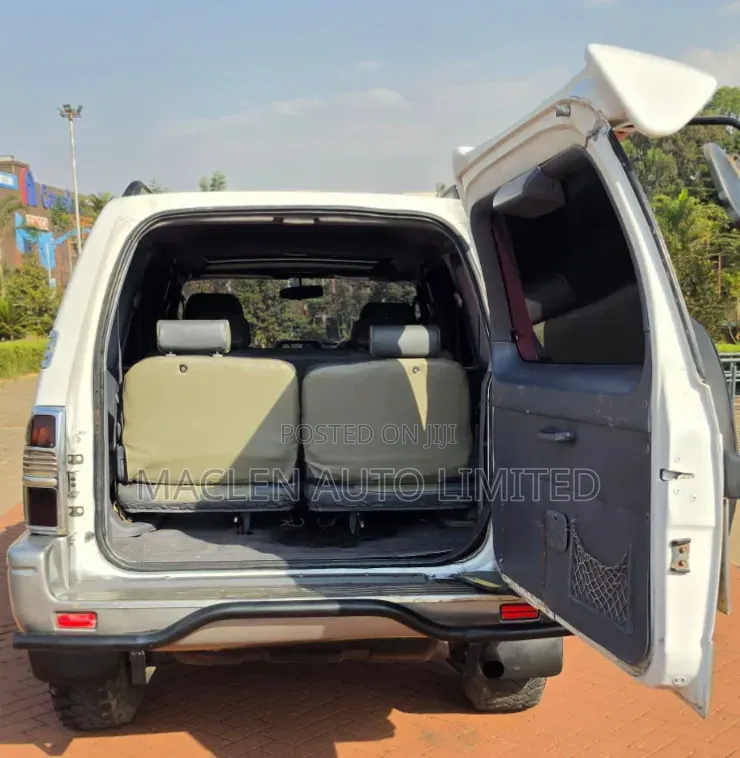 Toyota Land Cruiser Prado 2001 White