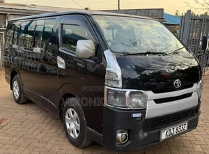 Toyota HiAce 2015 Black