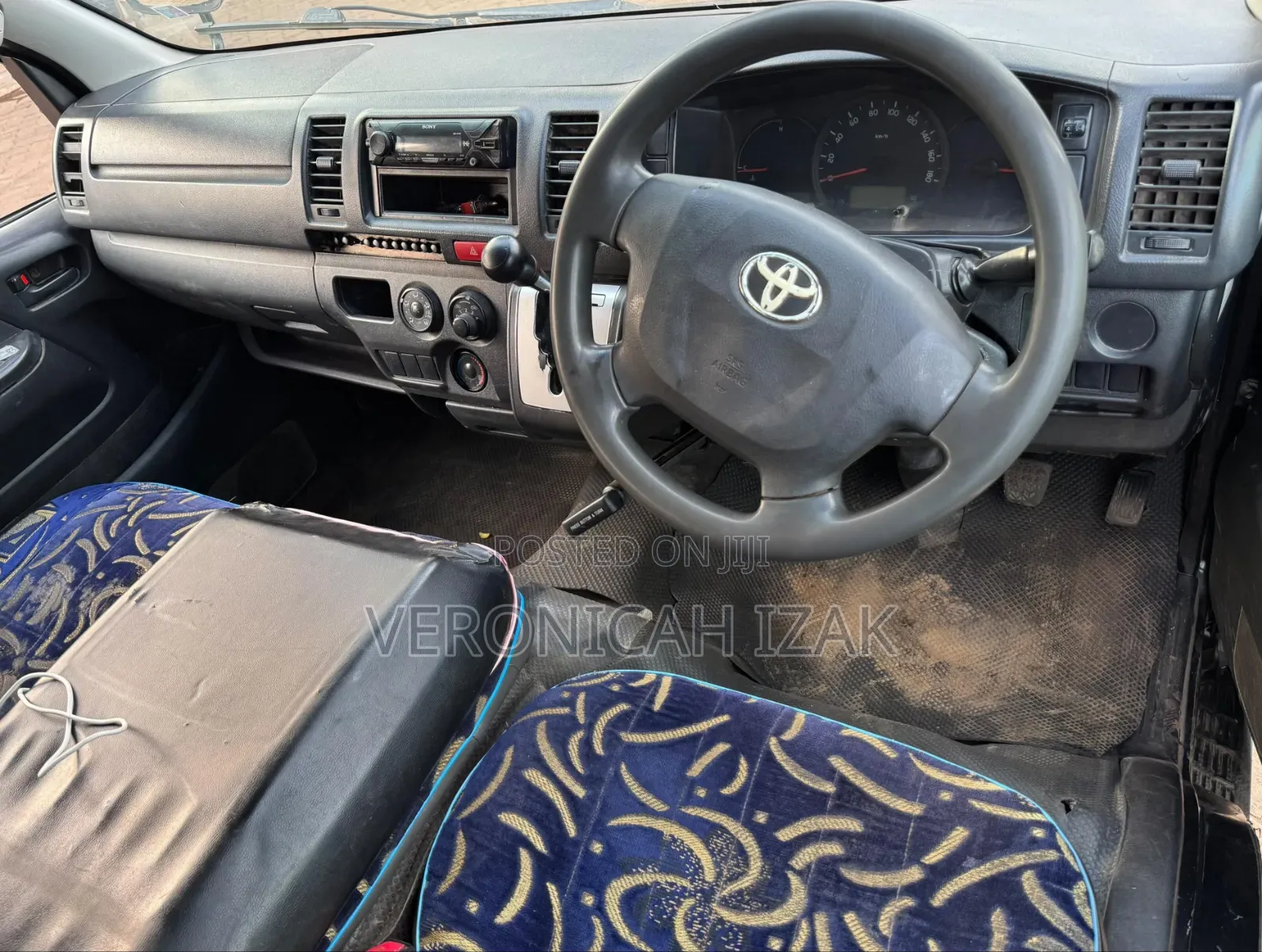 Toyota HiAce 2015 Black