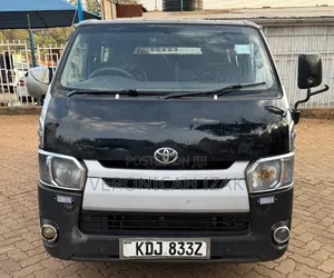 Toyota HiAce 2015 Black
