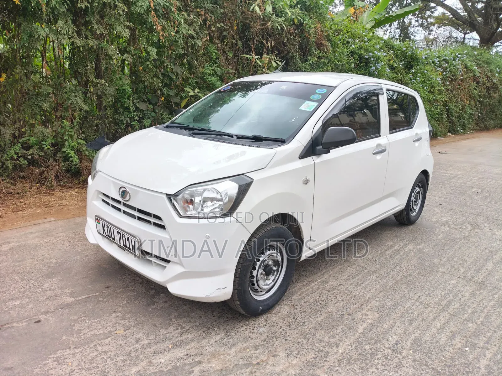 Daihatsu Mira 2018 White