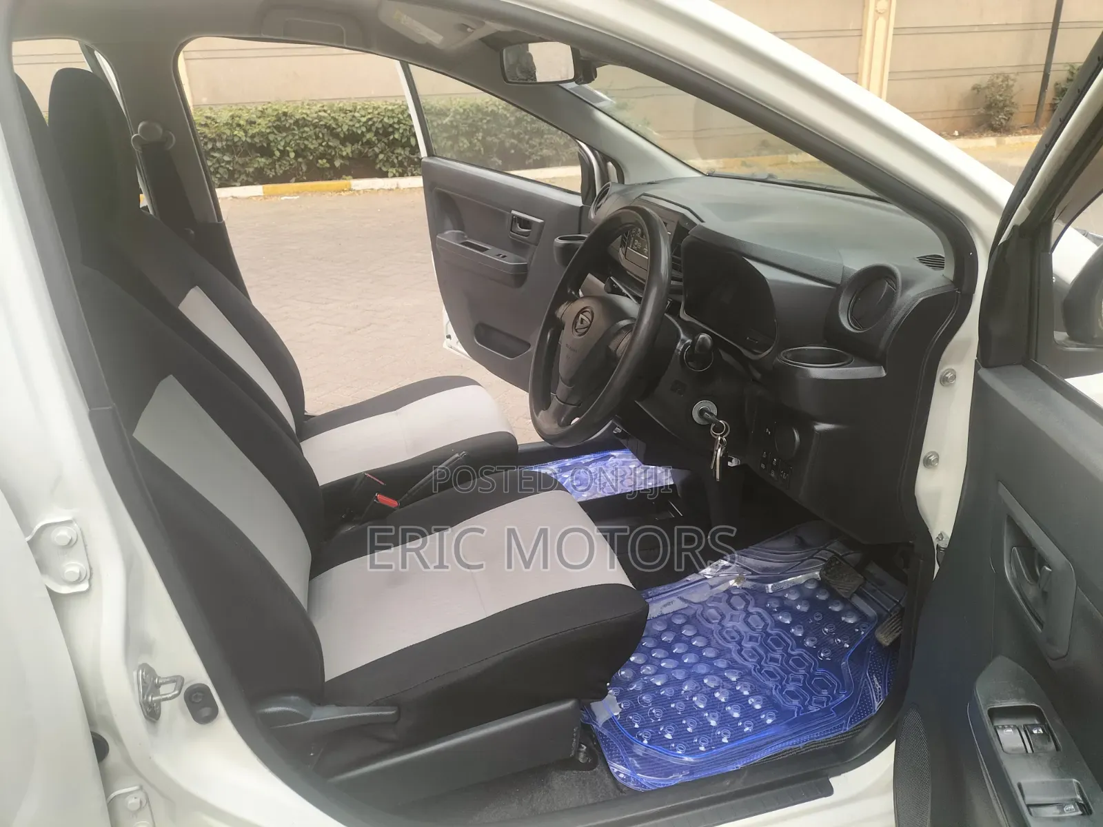 Daihatsu Mira 2018 White