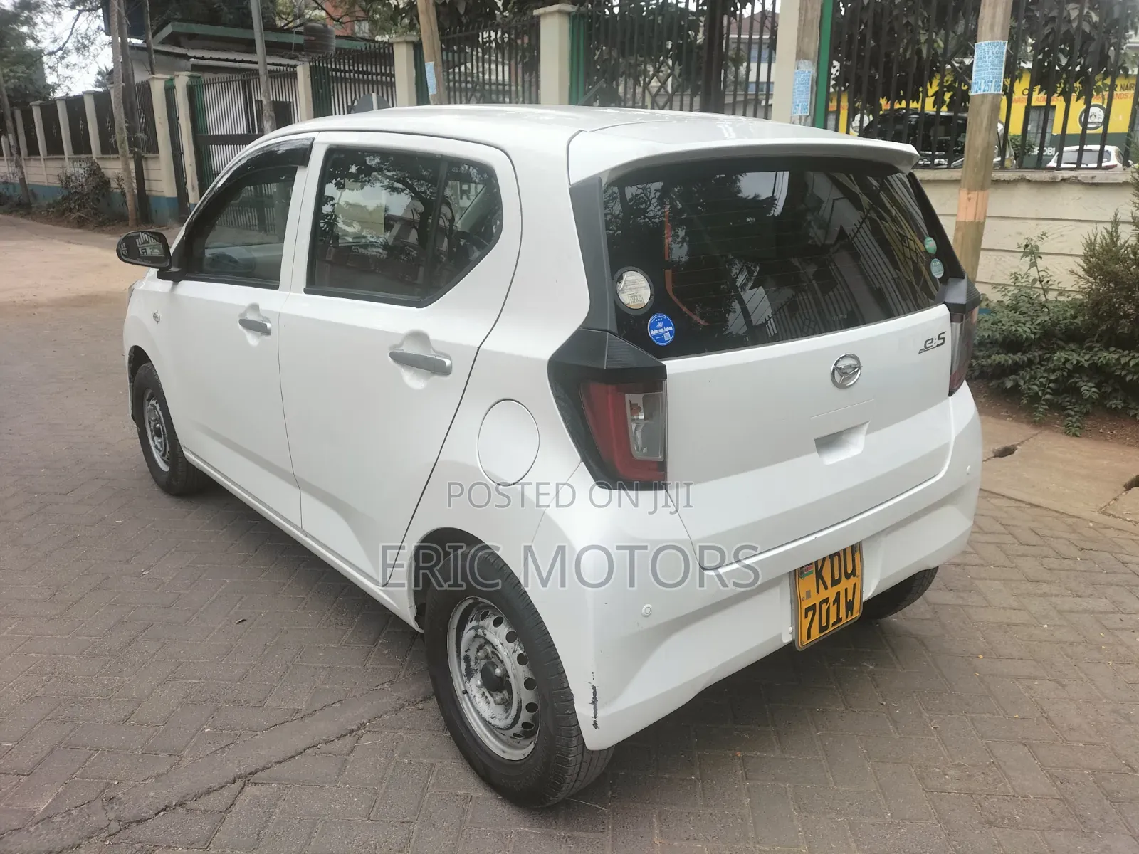 Daihatsu Mira 2018 White