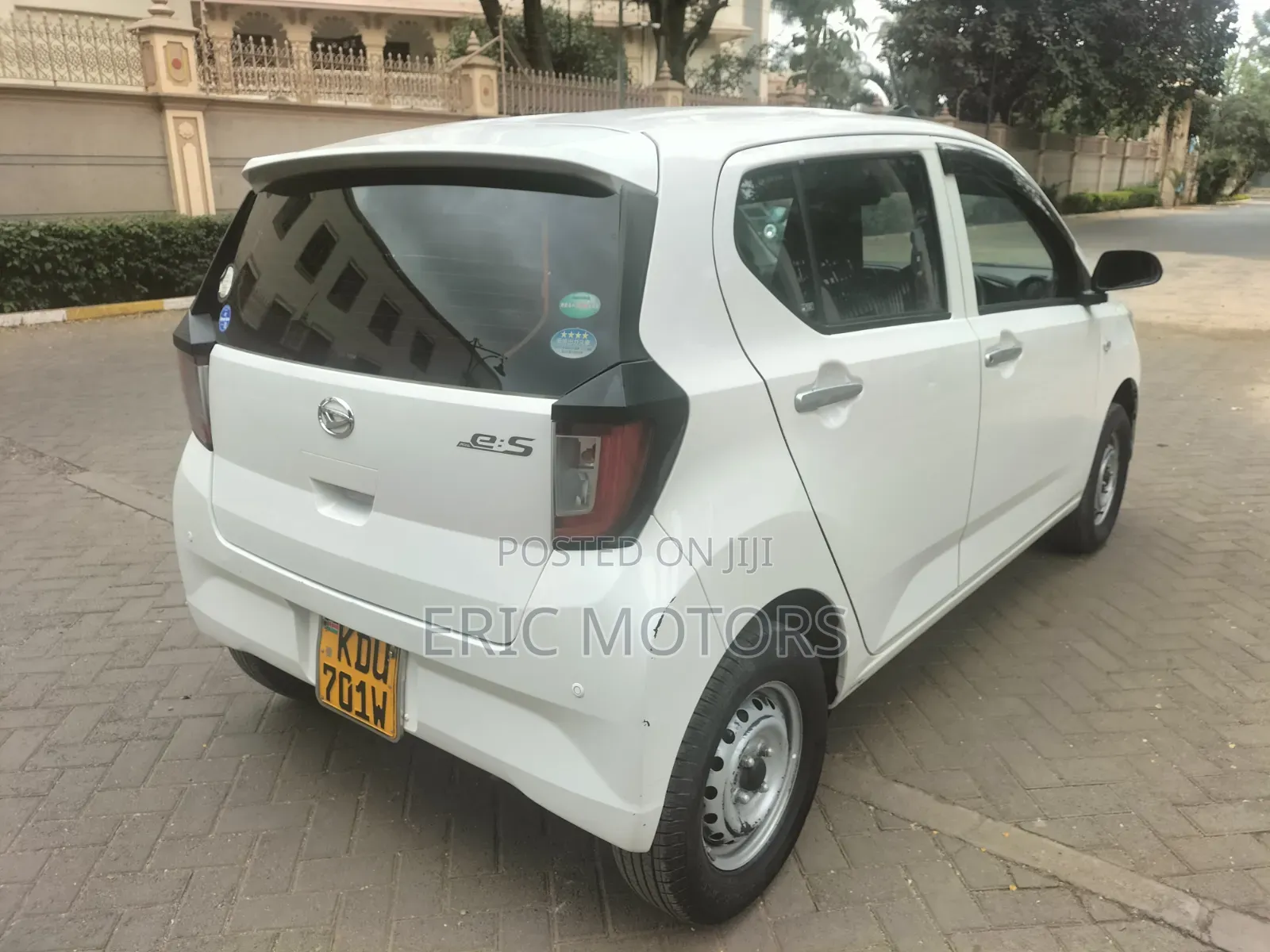Daihatsu Mira 2018 White