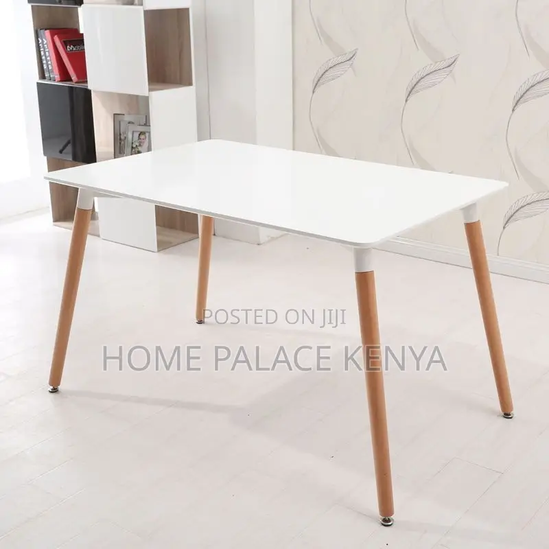 Dining Table; Spacious Dining Table for Family Meals and Guests