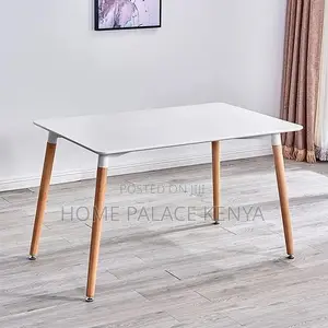 Dining Table; Spacious Dining Table for Family Meals and Guests