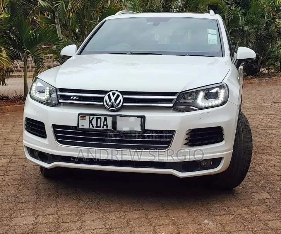 Volkswagen Touareg 2014 White