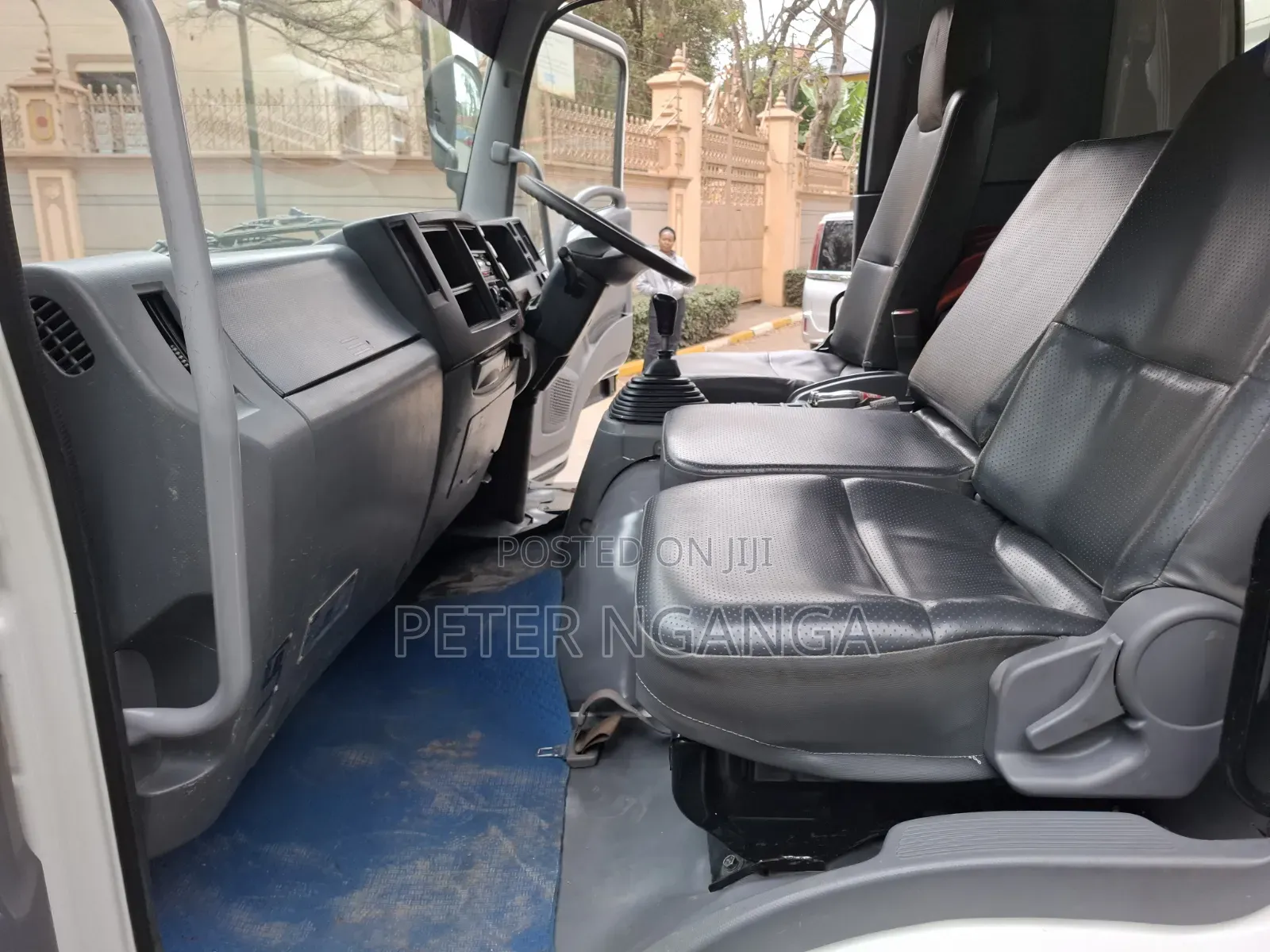 Isuzu FRR Local 2022 White