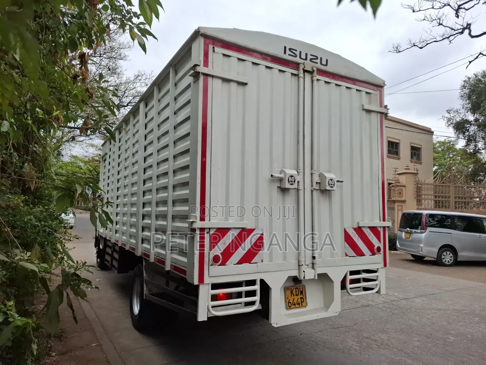 Isuzu FRR Local 2022 White