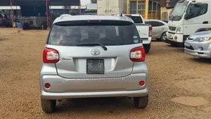 Toyota Passo 1.0 FWD 2018 Silver