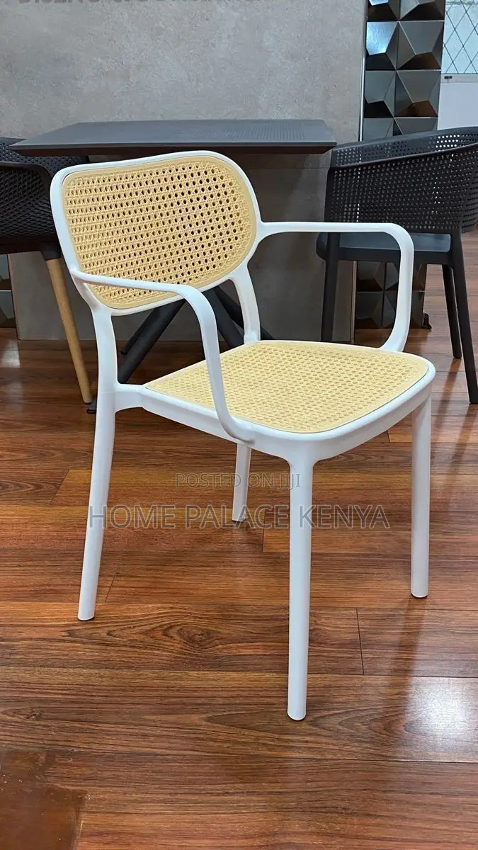 Dining Chair; Modern Rattan Dining Chair for Family and Guest Seating