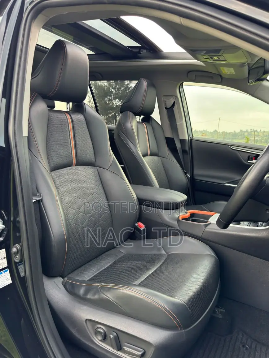Toyota RAV4 Adventure AWD 2020 Black