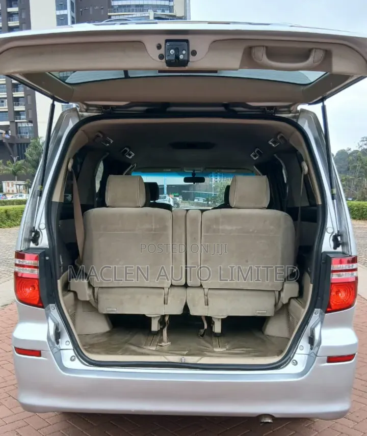 Toyota Alphard 2007 Silver