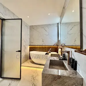 5bdrm Apartment in Spring Valley for sale