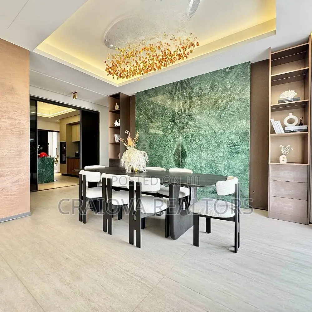 5bdrm Apartment in Spring Valley for sale