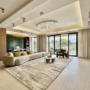 5bdrm Apartment in Spring Valley for sale