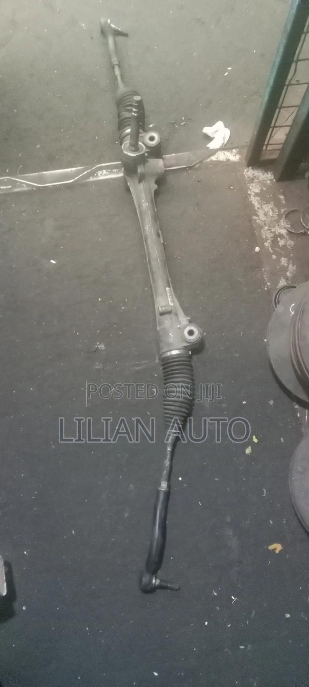 Ractis 2012 Steering Rack