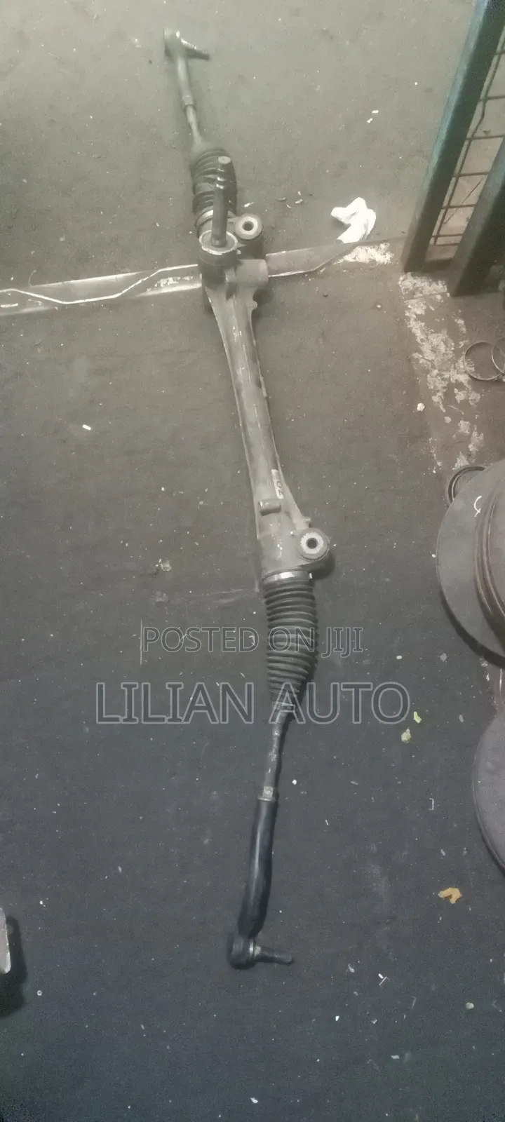 Ractis 2012 Steering Rack
