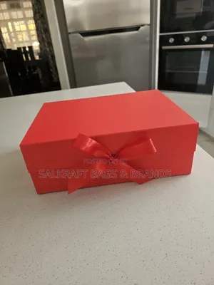 Sleek Geometric Hamper Boxes With Double-Faced Satin Bows