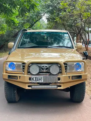 Toyota Land Cruiser 2003 Gold