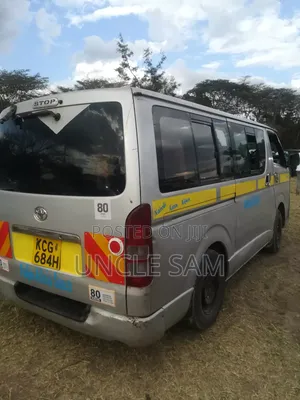 Toyota HiAce 2009 Grey