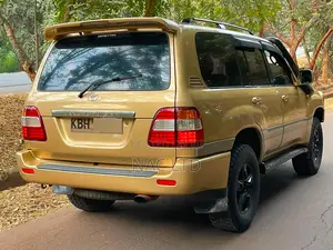 Toyota Land Cruiser 2003 Gold
