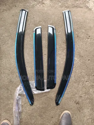 Windbreaker/Sunvisor Mazda Demio Old Model 2005