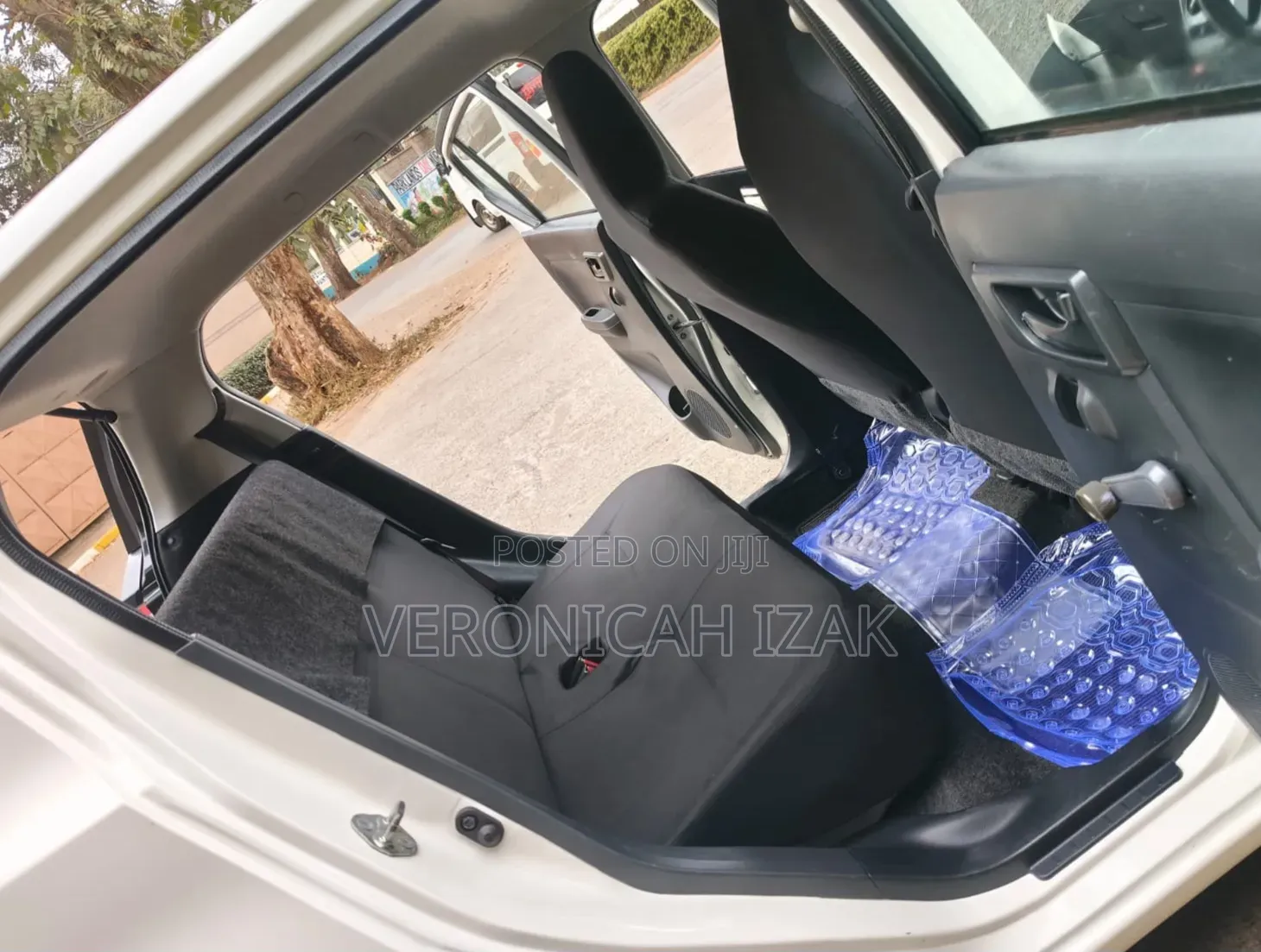 Daihatsu Mira 2018 White