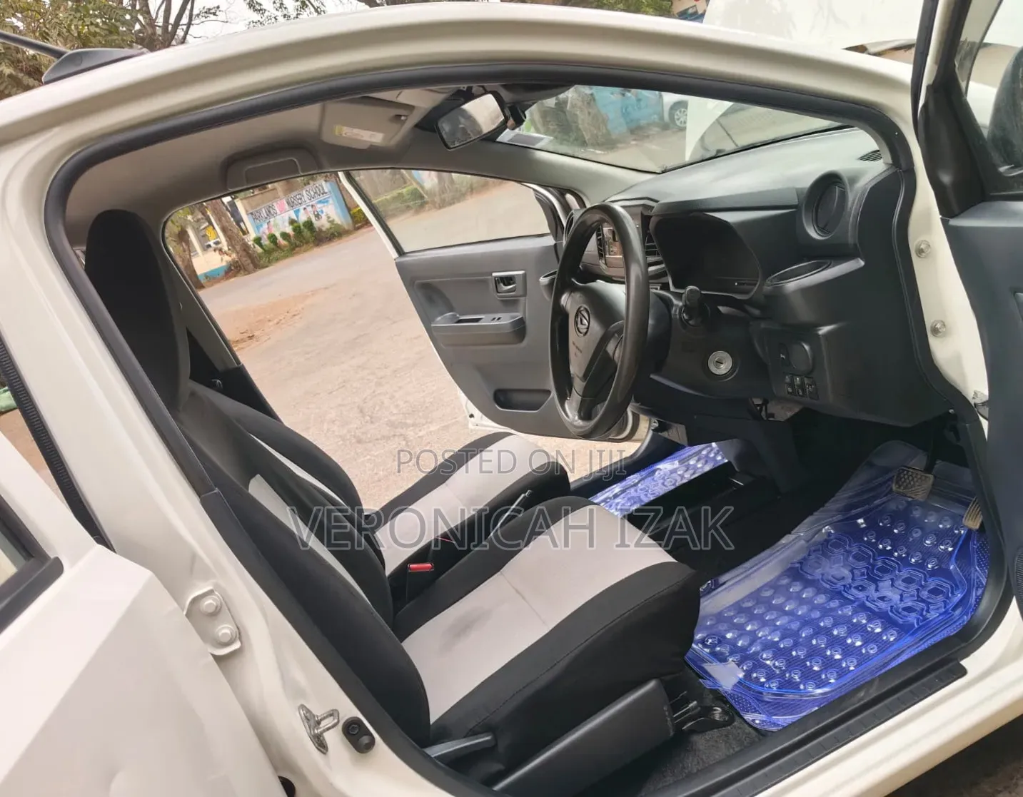 Daihatsu Mira 2018 White