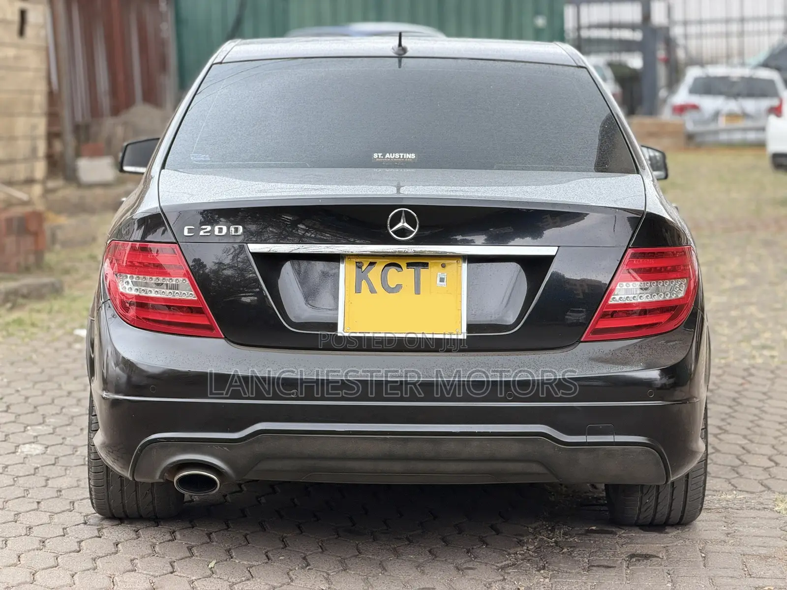 Mercedes-Benz C200 2012 Black