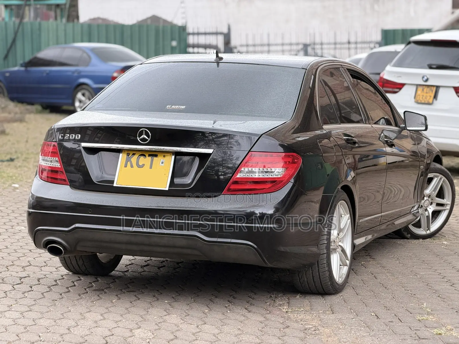 Mercedes-Benz C200 2012 Black