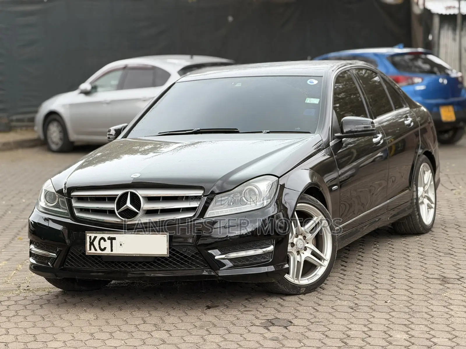 Mercedes-Benz C200 2012 Black
