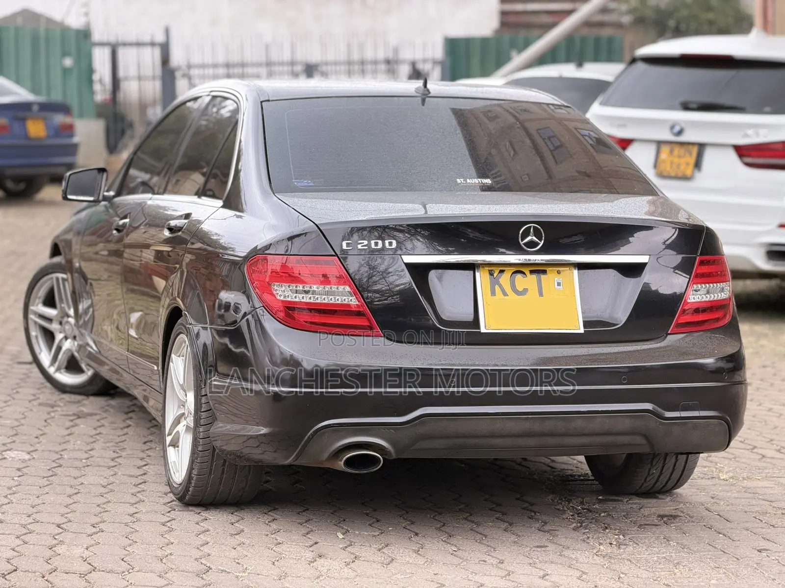 Mercedes-Benz C200 2012 Black