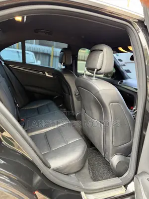 Mercedes-Benz C200 2012 Black